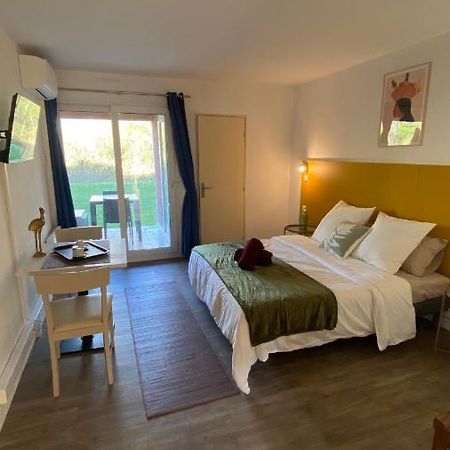 Joli Appartement 27M2 Oasis Provencale En Village Vacances En Camargue Arlés Exterior foto