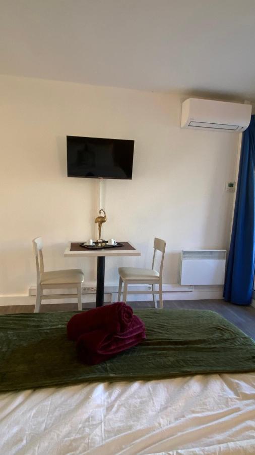 Joli Appartement 27M2 Oasis Provencale En Village Vacances En Camargue Arlés Exterior foto