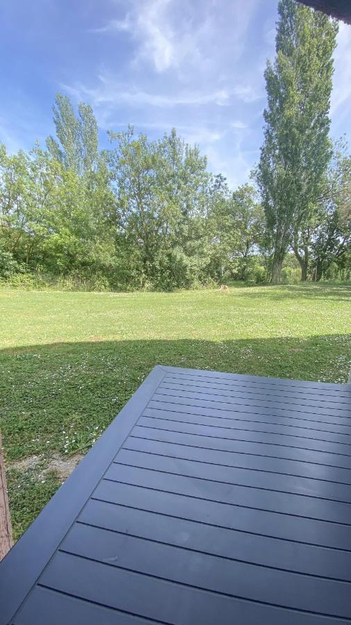 Joli Appartement 27M2 Oasis Provencale En Village Vacances En Camargue Arlés Exterior foto