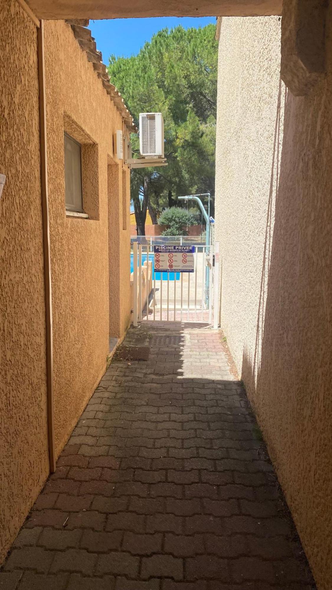 Joli Appartement 27M2 Oasis Provencale En Village Vacances En Camargue Arlés Exterior foto